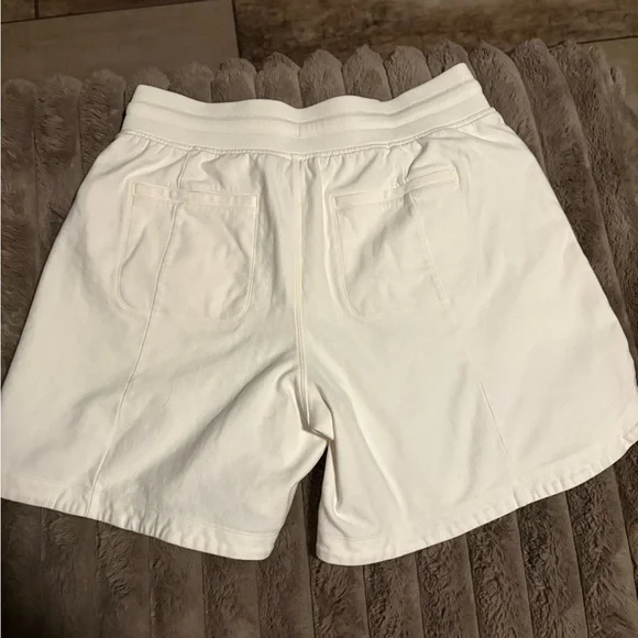 Athleta Farallon Midi Shorts - Picture 4 of 7